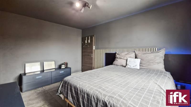 Appartement - 90 m² - 3 pièces