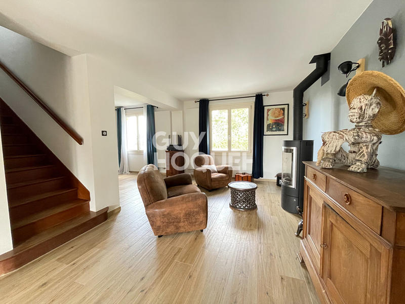 Maison - 137 m² - 6 pièces