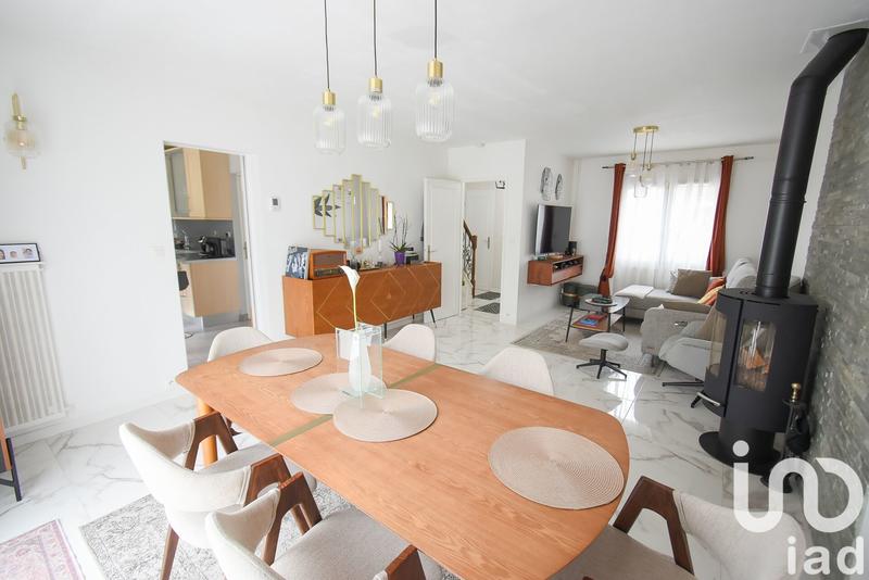 Maison - 97 m² - 5 pièces