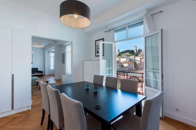 Appartement - 101 m² - 6 pièces