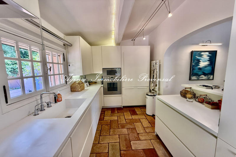 Villa - 200 m² - 7 pièces