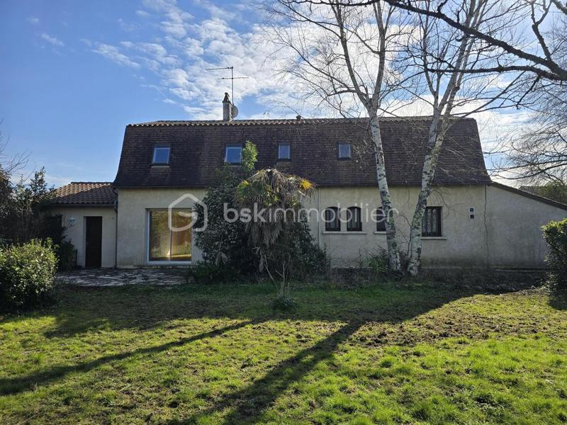 Maison - 178 m² - 6 pièces