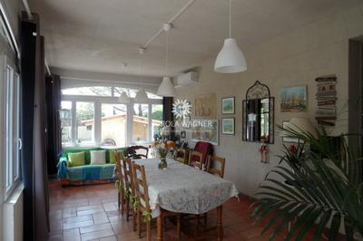 Villa - 246 m² - 8 pièces