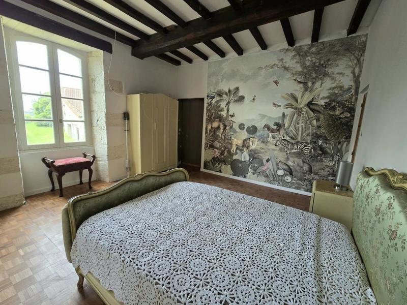 Propriété - 336 m² - 10 pièces