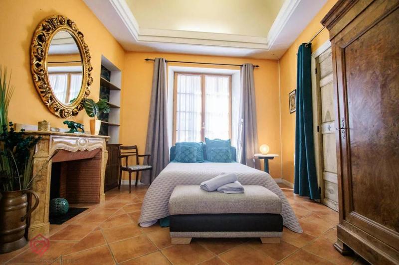 Maison de village - 226 m² - 8 pièces