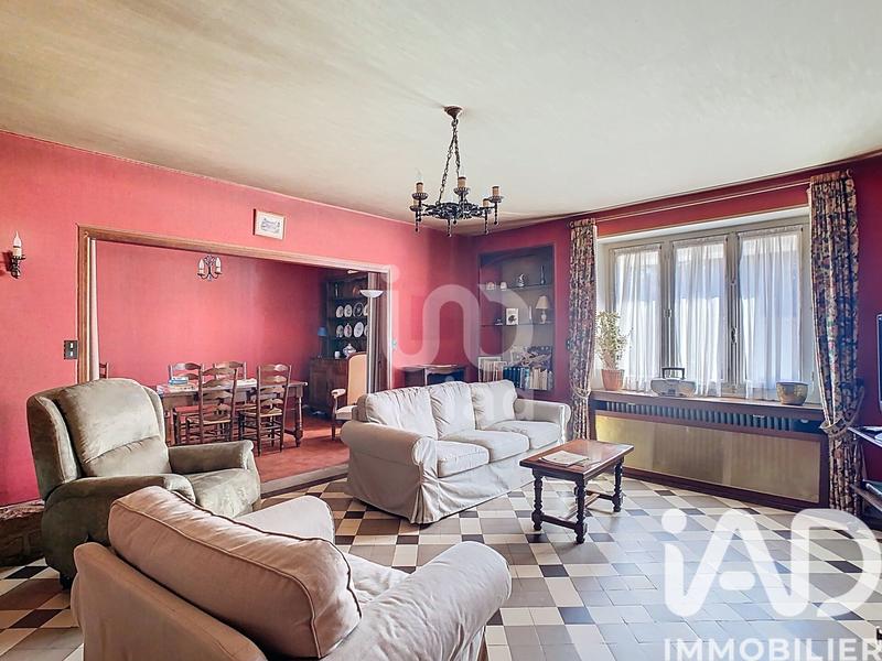 Maison - 210 m² - 7 pièces