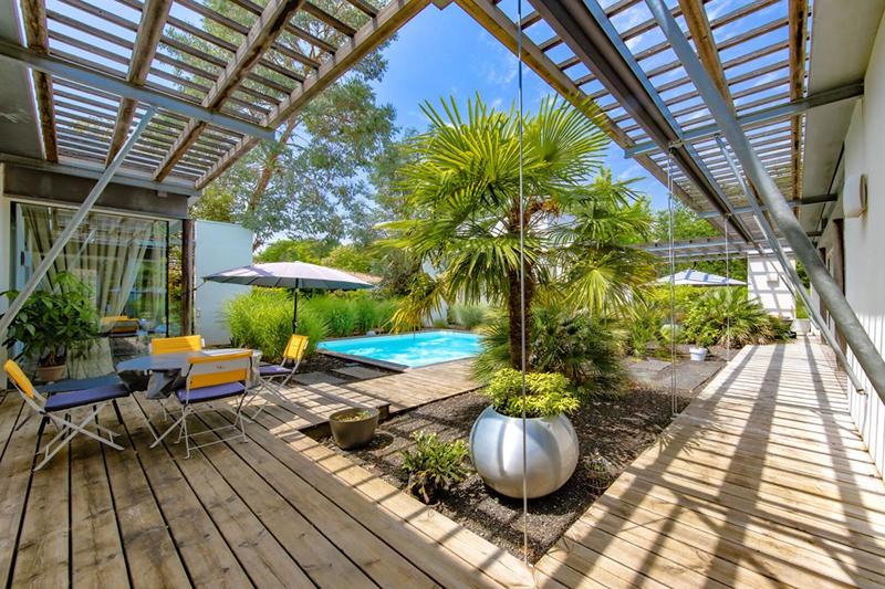 Maison - 200 m² - 6 pièces