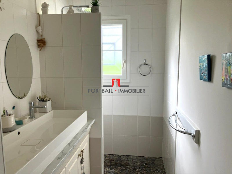 Maison contemporaine - 111 m² - 4 pièces