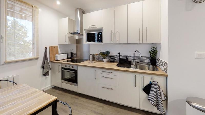 Appartement - 76 m² - 5 pièces