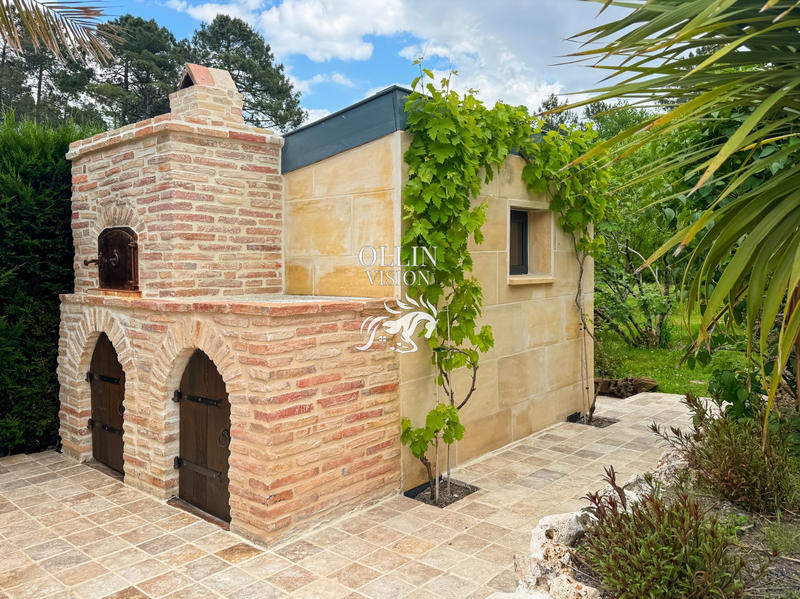 Maison - 203 m² - 7 pièces