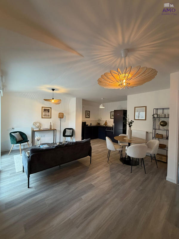 Appartement - 94 m² - 4 pièces