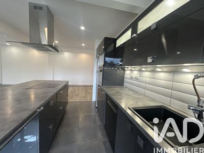 Appartement - 95 m² - 3 pièces