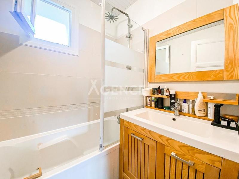 Maison - 98 m² - 5 pièces