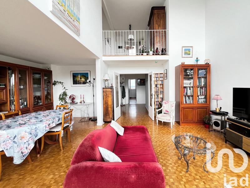 Appartement - 122 m² - 6 pièces