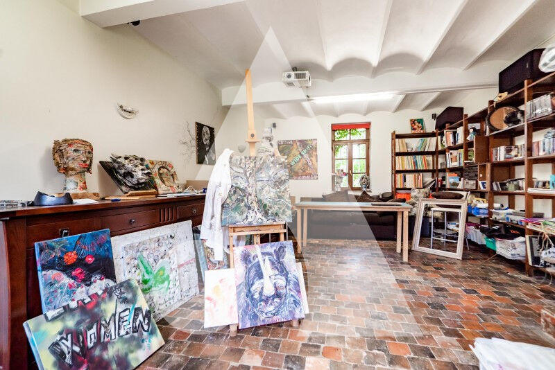 Maison - 581 m² - 21 pièces