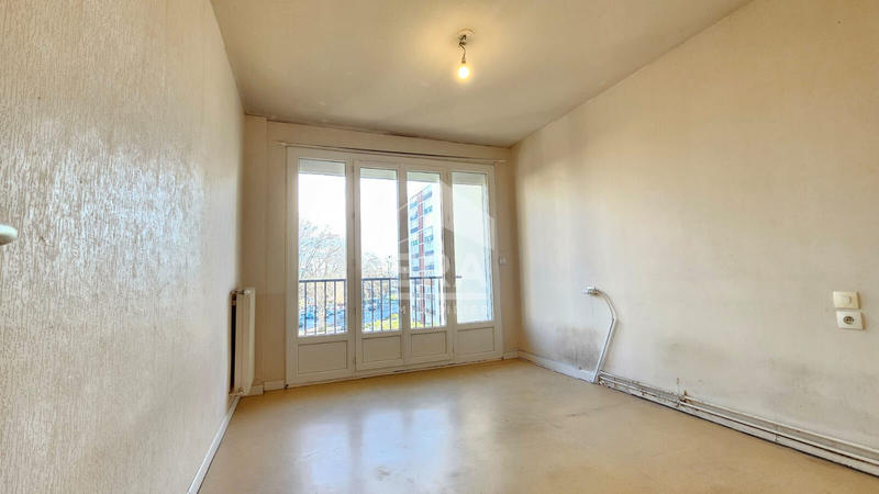 Appartement - 99 m² - 5 pièces
