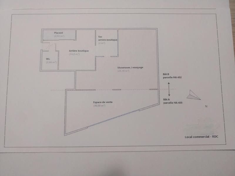 Local commercial - 79 m² - 2 pièces