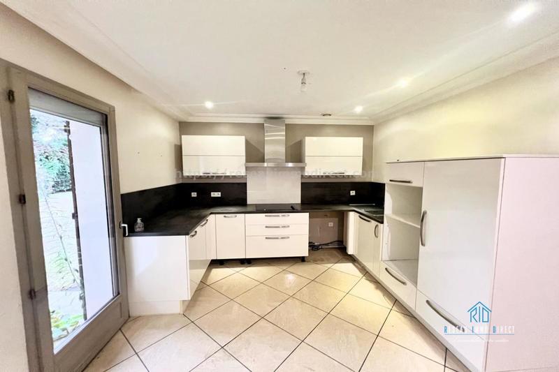 Maison traditionnelle - 114 m² - 4 pièces