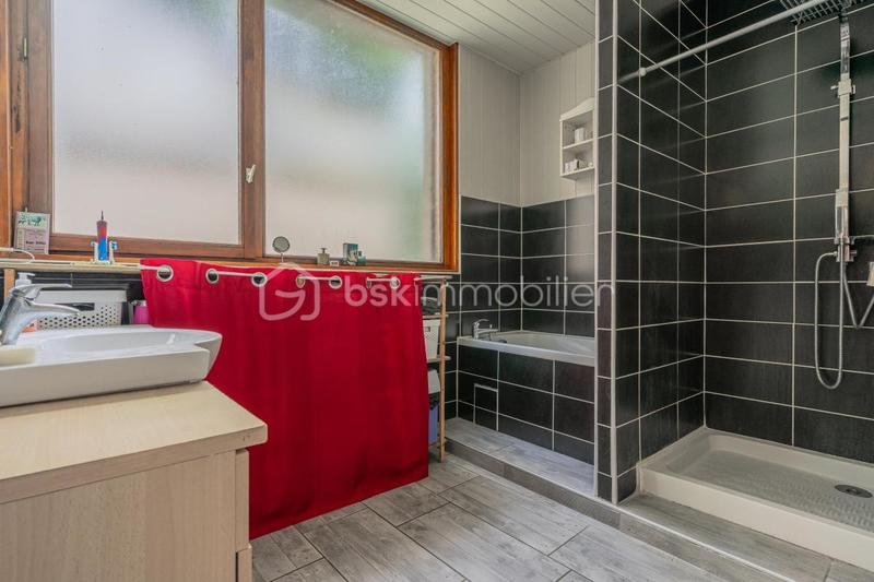 Maison - 176 m² - 5 pièces