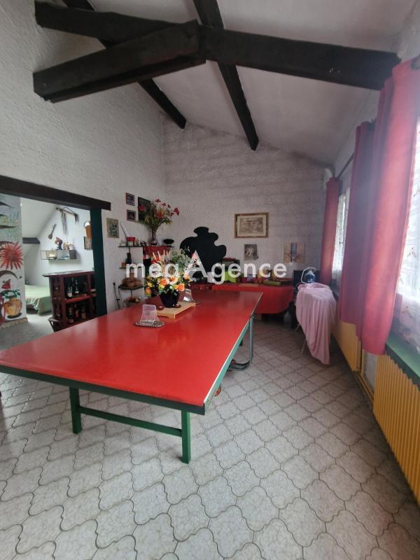 Maison ancienne - 184 m² - 6 pièces