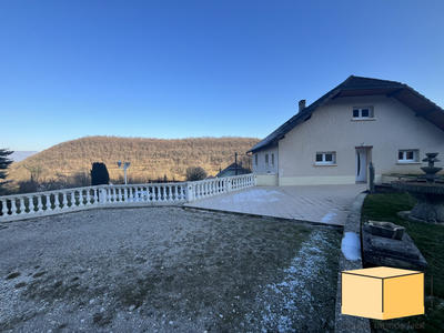 Villa - 238 m² - 7 pièces