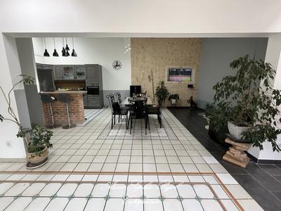 Maison - 114 m² - 5 pièces