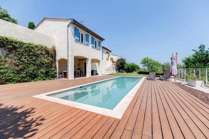 Villa - 137 m² - 5 pièces