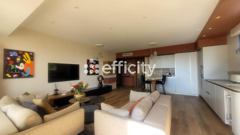 Penthouse - 85 m² - 4 pièces