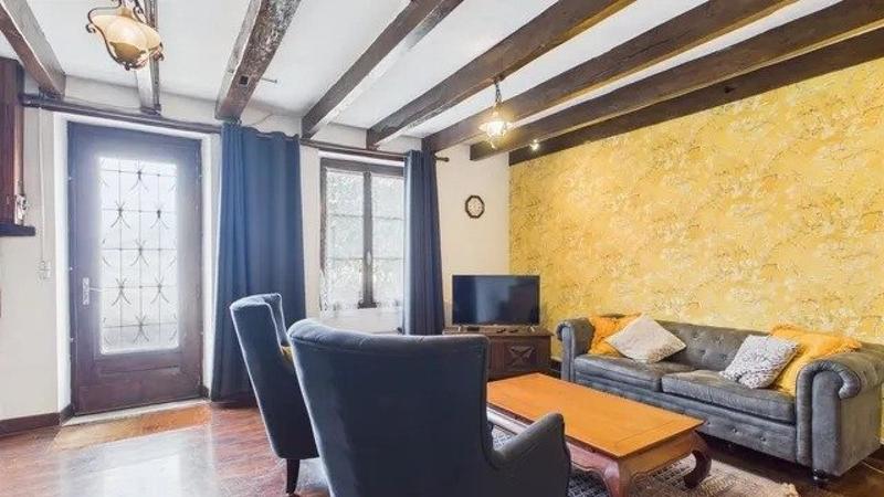 Maison - 160 m² - 8 pièces