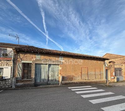 Maison - 390 m² - 2 pièces