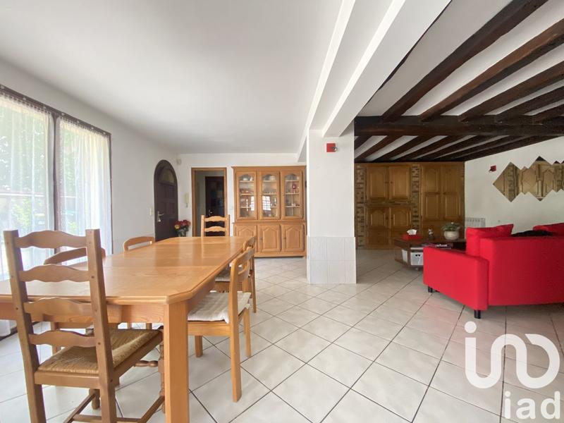 Maison - 200 m² - 8 pièces