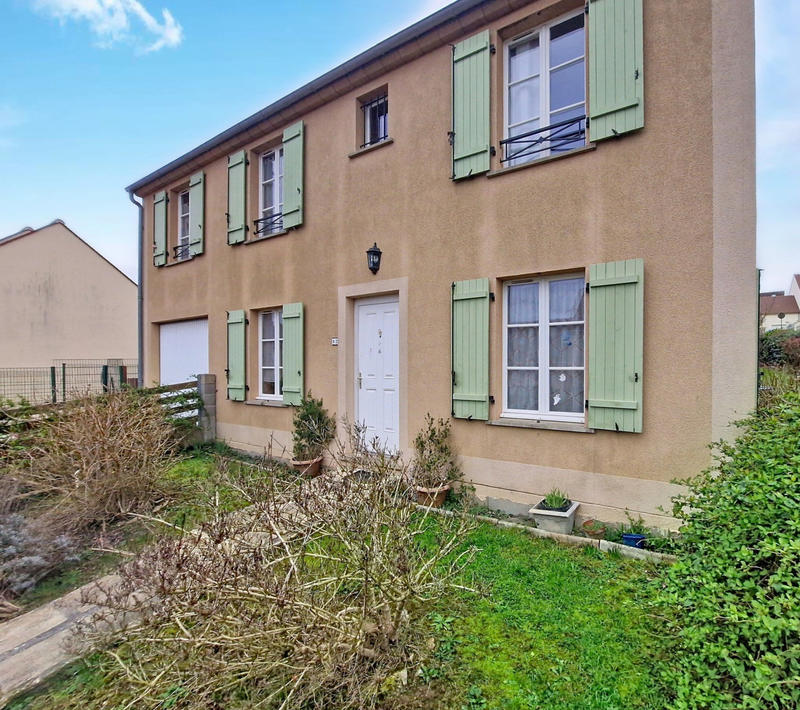 Maison - 107 m² - 7 pièces