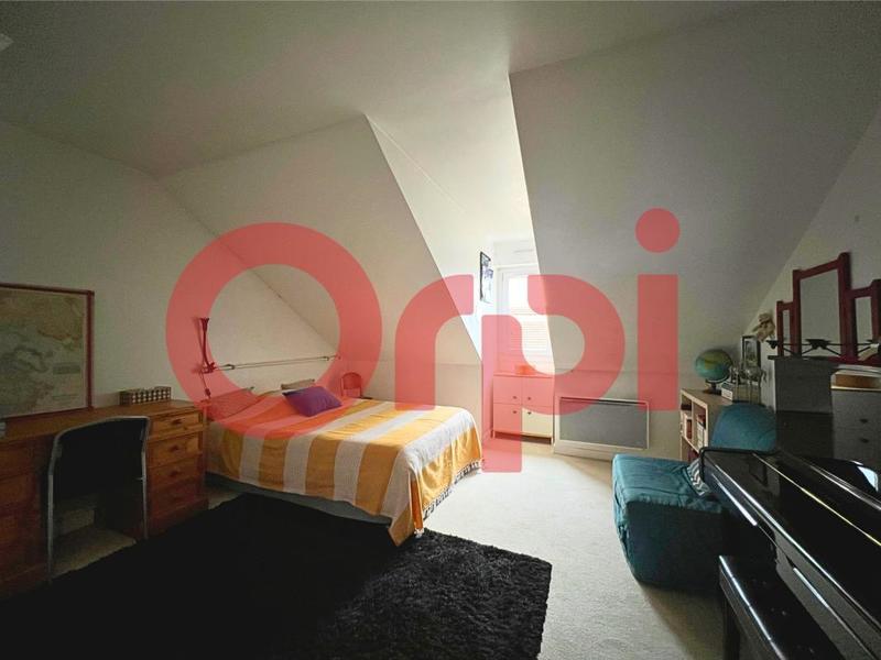 Appartement - 90 m² - 4 pièces