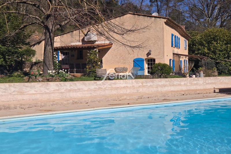 Bastide - 325 m² - 15 pièces