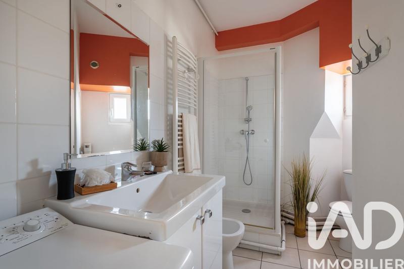 Appartement - 60 m² - 2 pièces