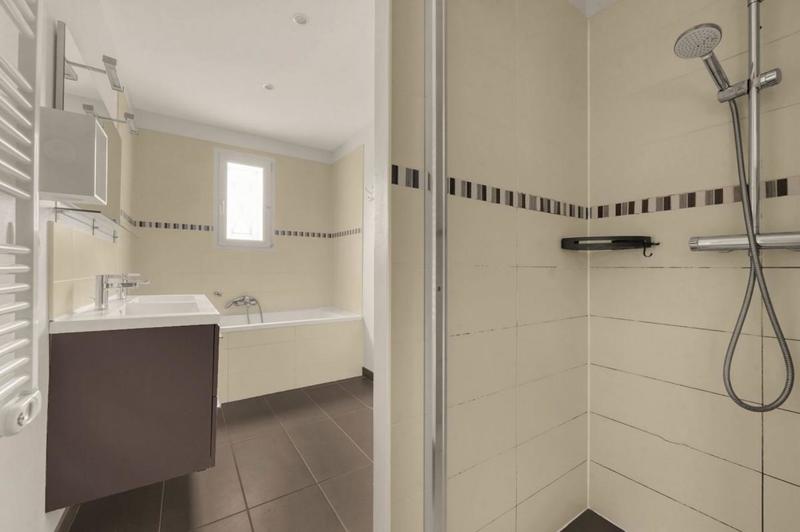 Maison - 184 m² - 6 pièces