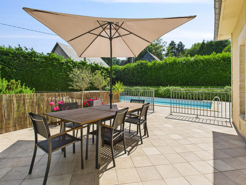 Maison - 230 m² - 7 pièces