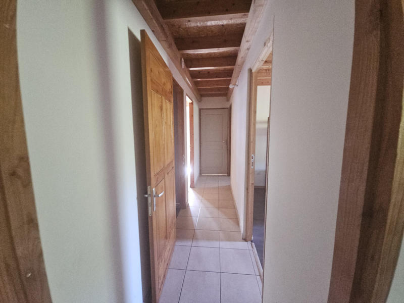 Villa - 243 m² - 8 pièces