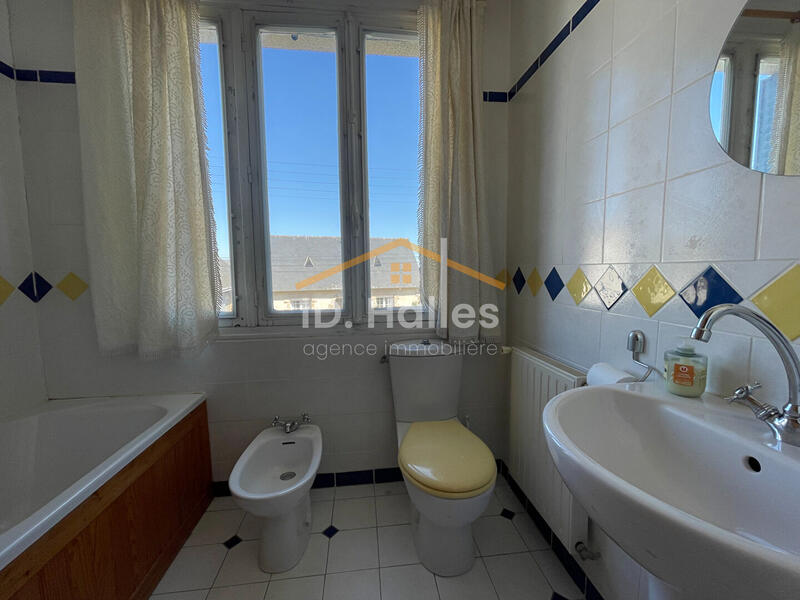 Maison - 105 m² - 5 pièces