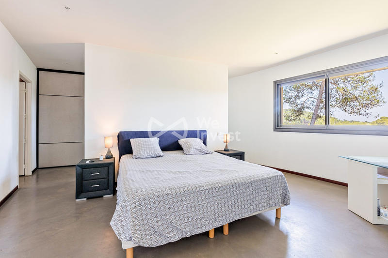 Maison contemporaine - 394 m² - 11 pièces