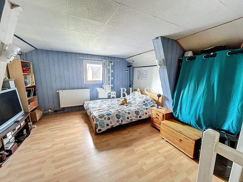 Maison - 102 m² - 4 pièces