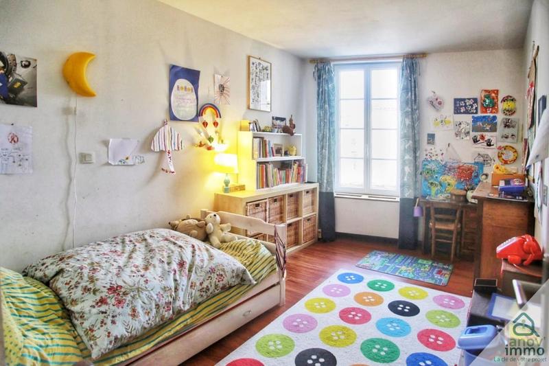 Maison de ville - 234 m² - 9 pièces