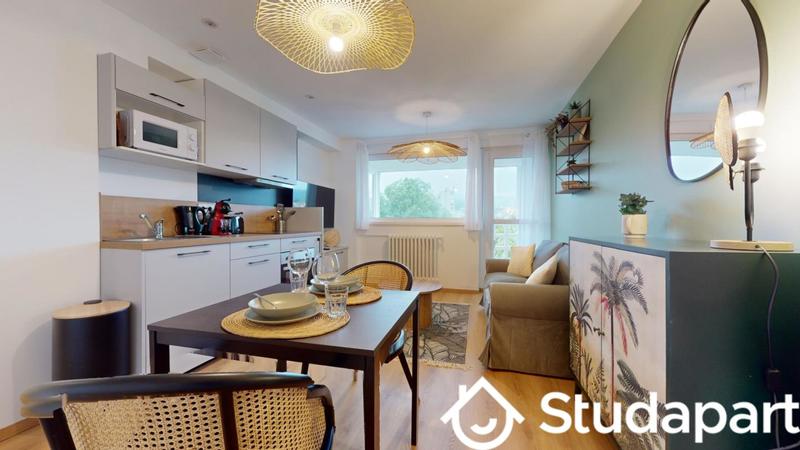 Chambre - 11 m² - 1 pièce