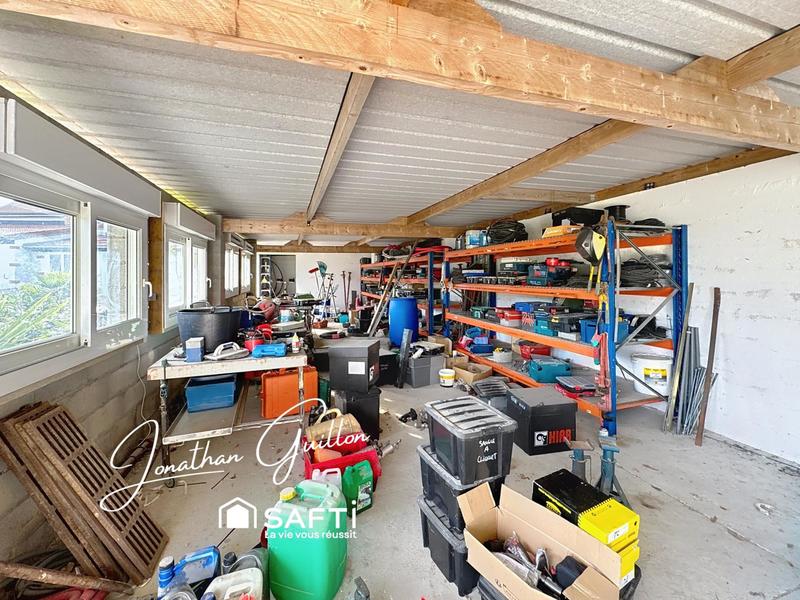 Maison - 255 m² - 8 pièces