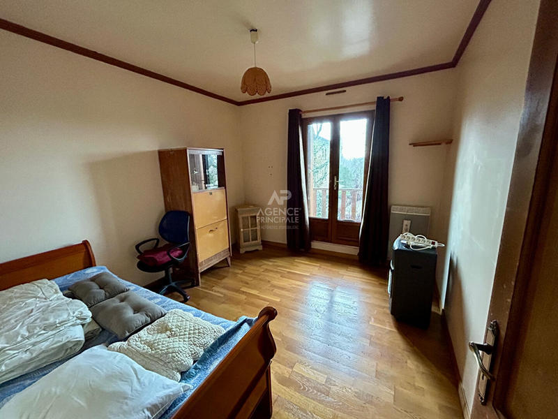 Maison - 140 m² - 7 pièces