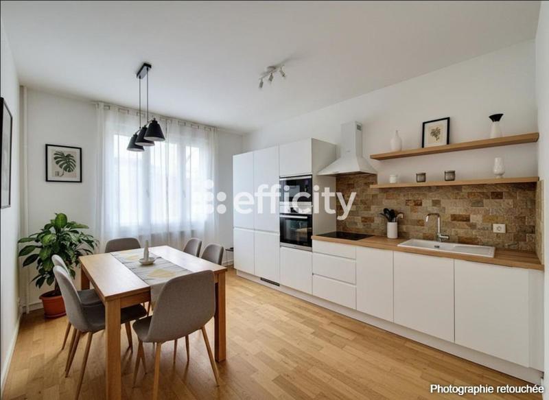 Appartement - 86 m² - 4 pièces