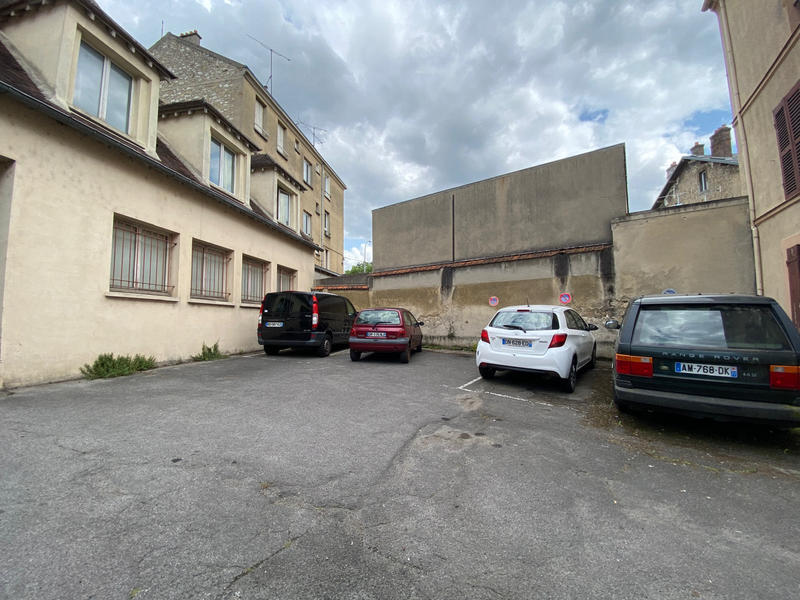 Fonds de commerce - Magasins - 108 m²