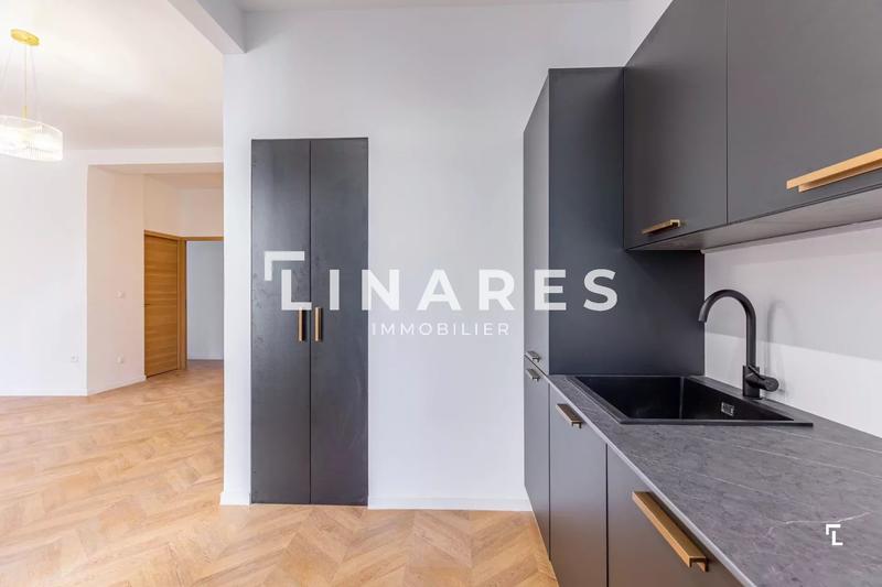 Appartement - 82 m² - 4 pièces