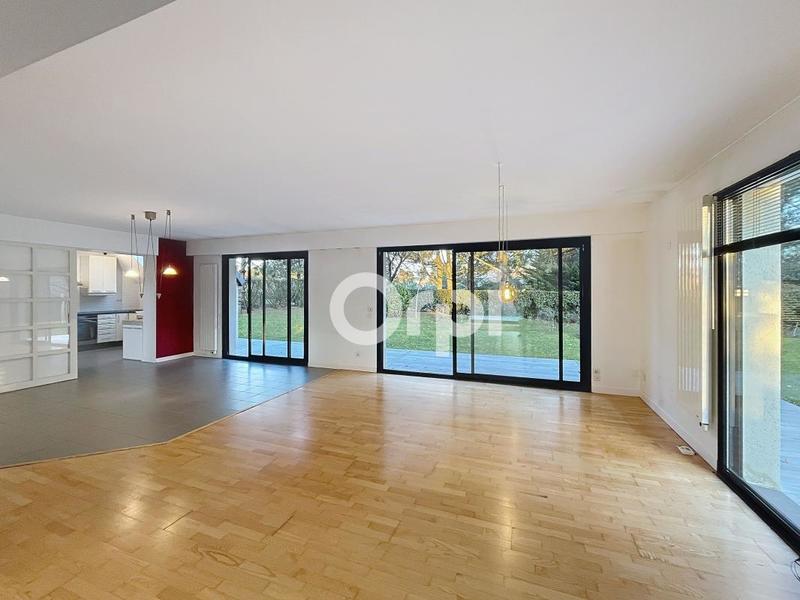 Maison - 170 m² - 5 pièces