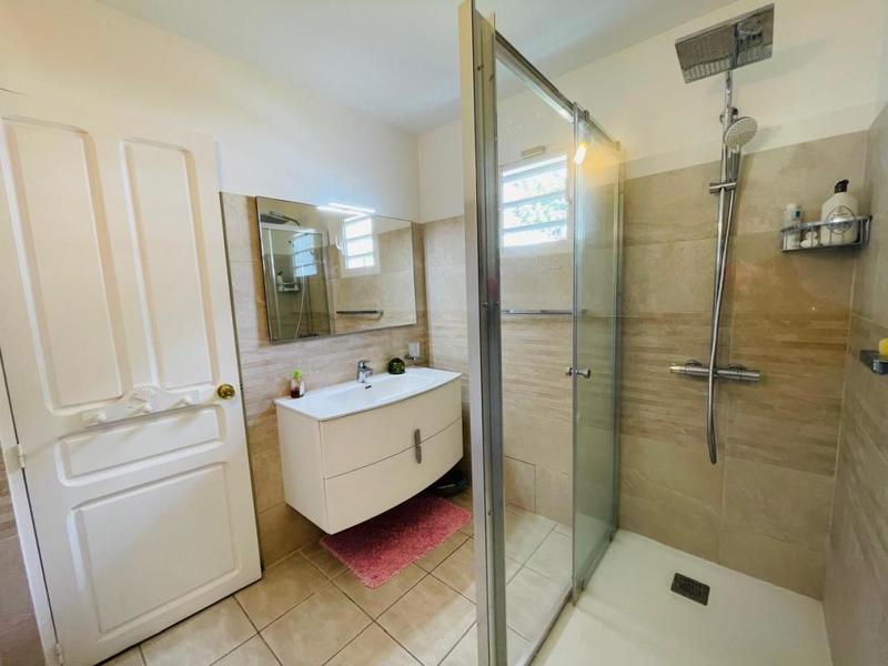 Villa - 254 m² - 6 pièces